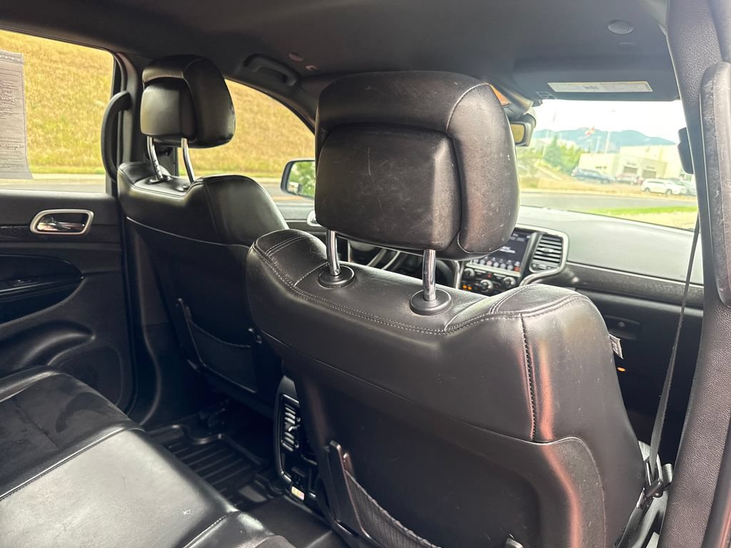 Used 2018 Jeep Grand Cherokee Altitude AWD/4WD image 27