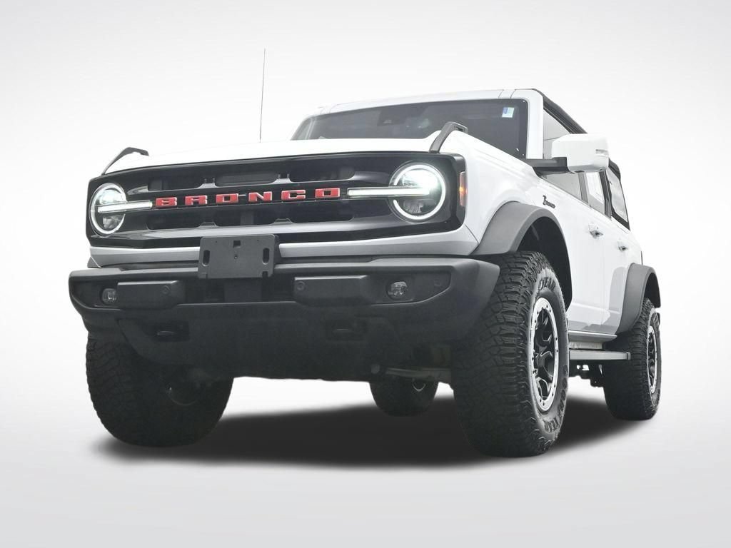 Certified 2024 Ford Bronco Outer Banks w/ Sasquatch Package AWD/4WD image 33