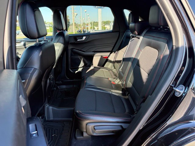 Certified 2023 Ford Escape ST-Line w/ Tech Pack #1 AWD/4WD image 11