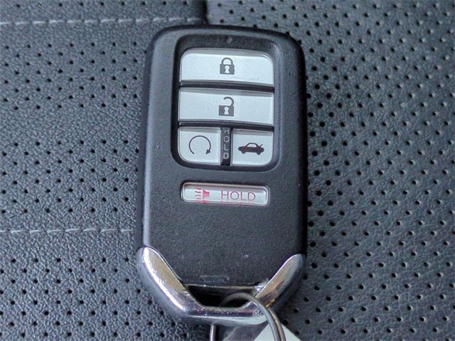 Used 2018 Honda Accord Touring image 29