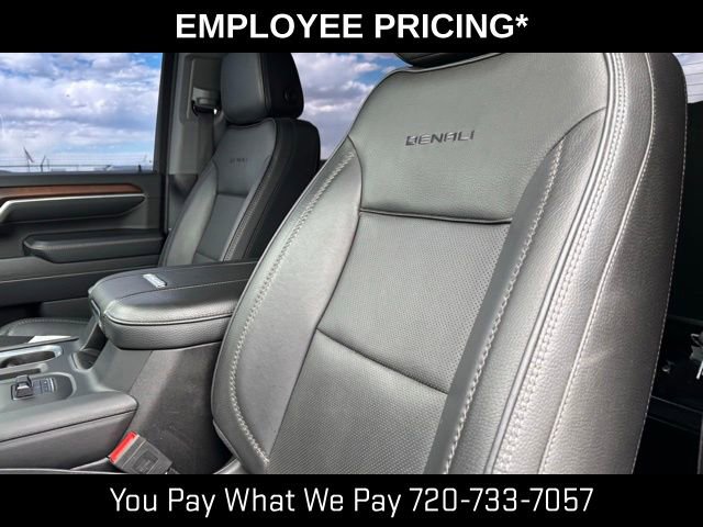 Used 2024 GMC Sierra 3500 Denali AWD/4WD image 14