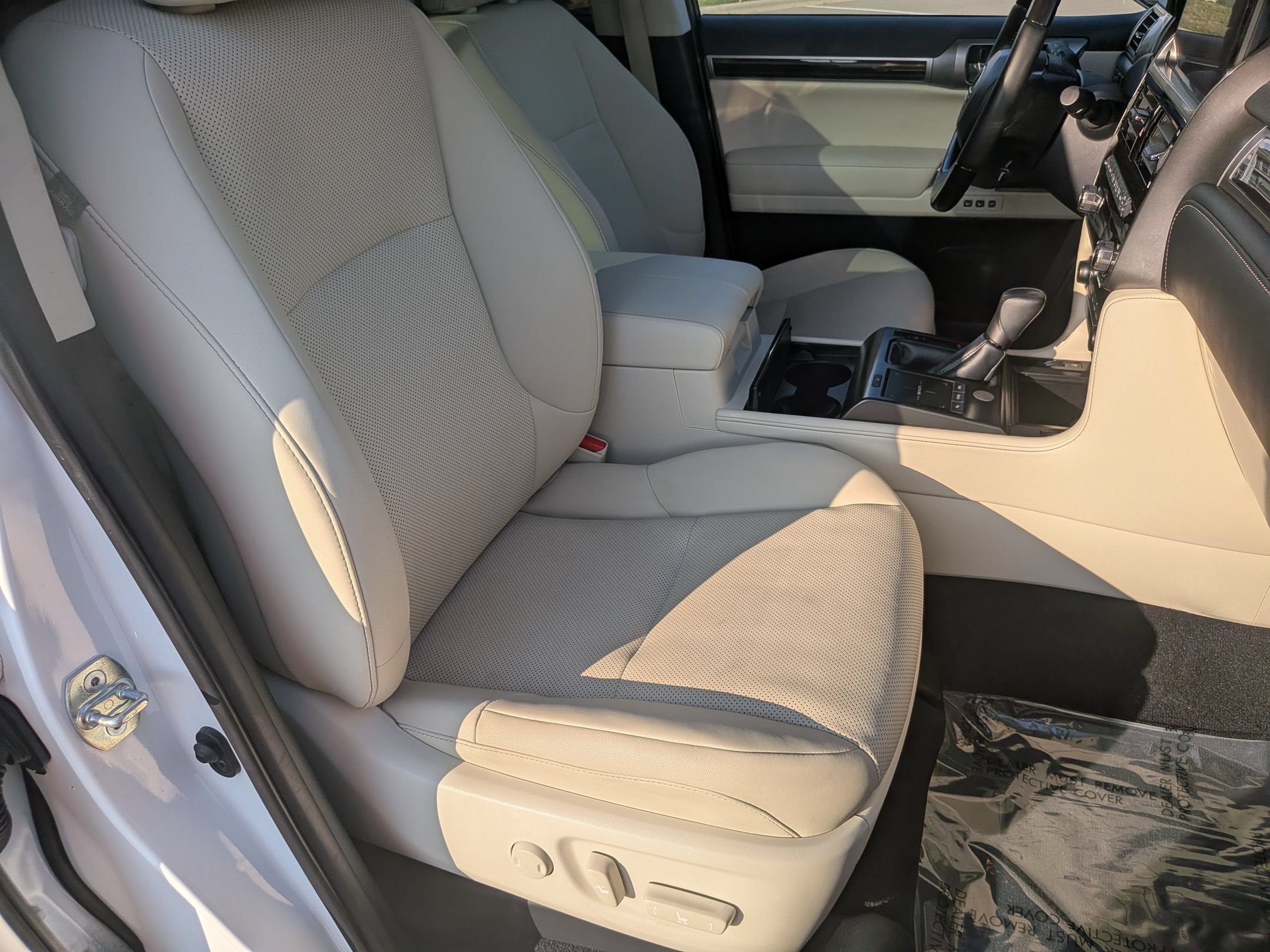 Used 2023 Lexus GX 460 Premium w/ Premium Package AWD/4WD image 36