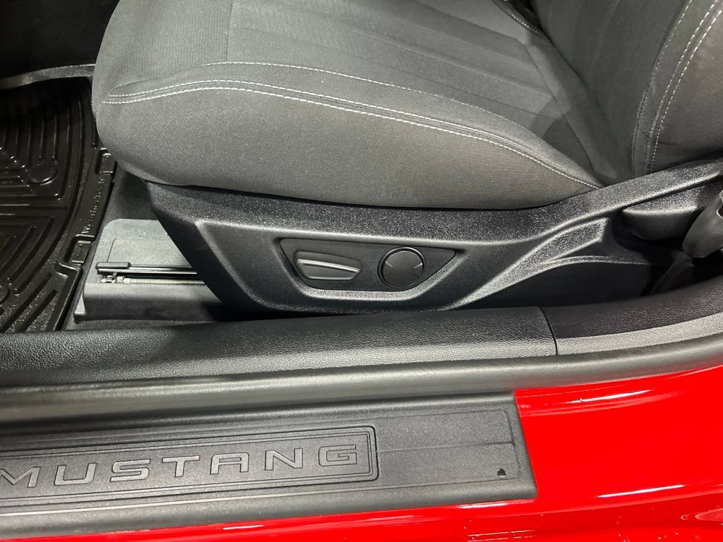 Certified 2022 Ford Mustang GT RWD image 12