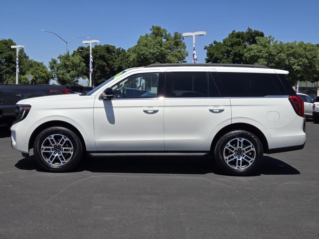 Certified 2025 Ford Expedition Active AWD/4WD image 7