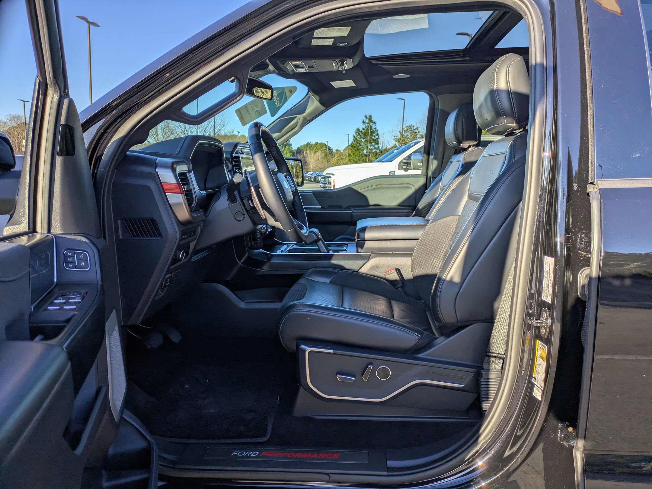 Certified 2023 Ford F150 Raptor image 15