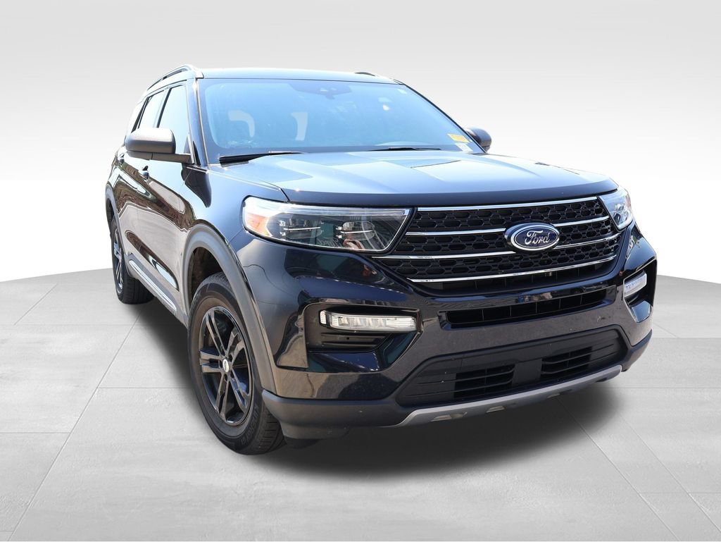 Certified 2021 Ford Explorer XLT w/ Equipment Group 202A AWD/4WD image 12