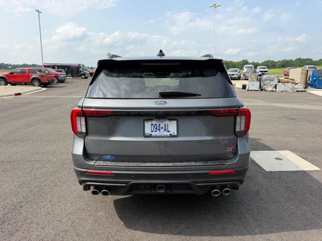 Certified 2025 Ford Explorer ST AWD/4WD image 6