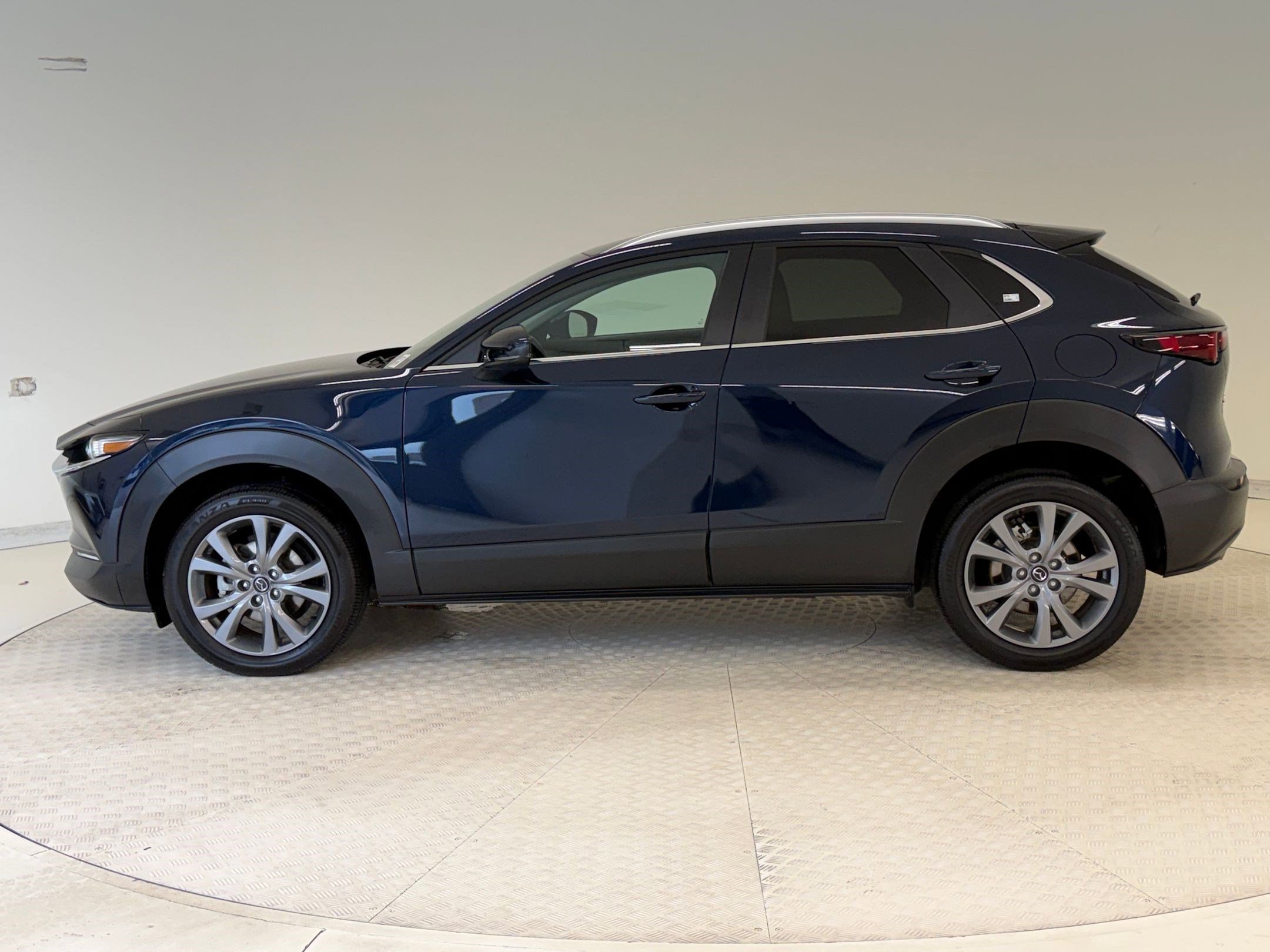 Used 2025 MAZDA CX-30 AWD 2.5 S w/ Preferred Package image 2