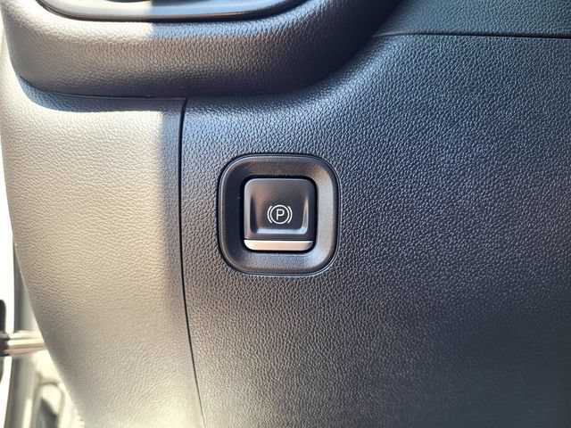 Used 2023 Chevrolet Silverado 1500 Custom w/ LPO, Dark Essentials Package AWD/4WD image 15
