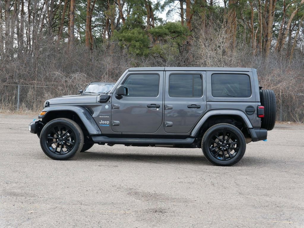 Used 2022 Jeep Wrangler Unlimited Sahara w/ Cold Weather Group image 5
