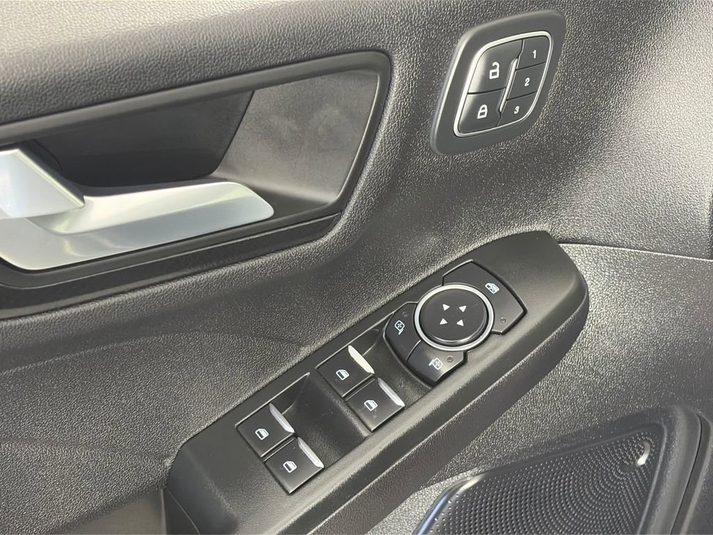 Certified 2022 Ford Escape SEL w/ SEL Stealth AWD Package image 25