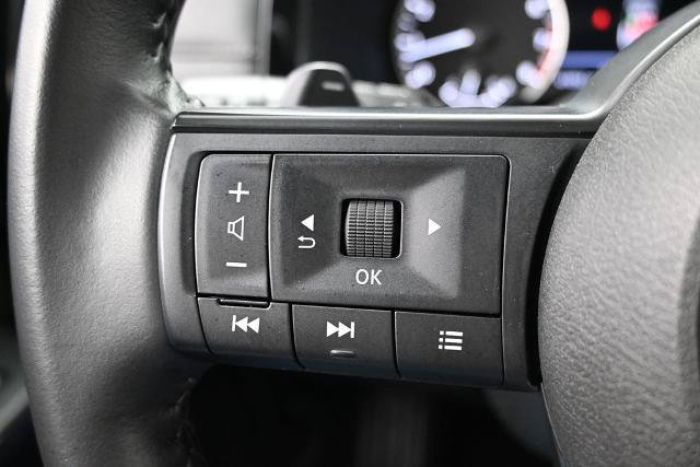Used 2025 Nissan Pathfinder SV AWD/4WD image 20