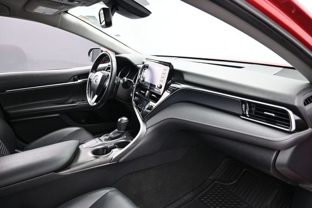Used 2024 Toyota Camry SE w/ Convenience Package FWD image 29