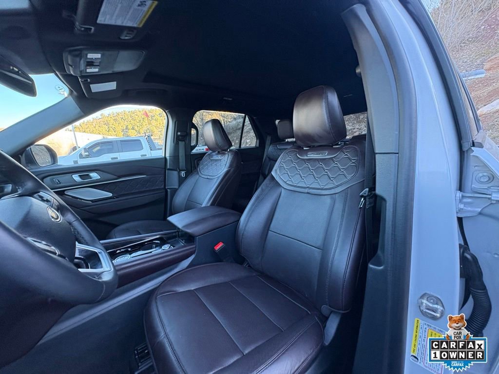 Certified 2025 Ford Explorer Platinum w/ LUX Leather Package image 11