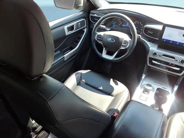 Certified 2022 Ford Explorer XLT w/ Equipment Group 202A image 14