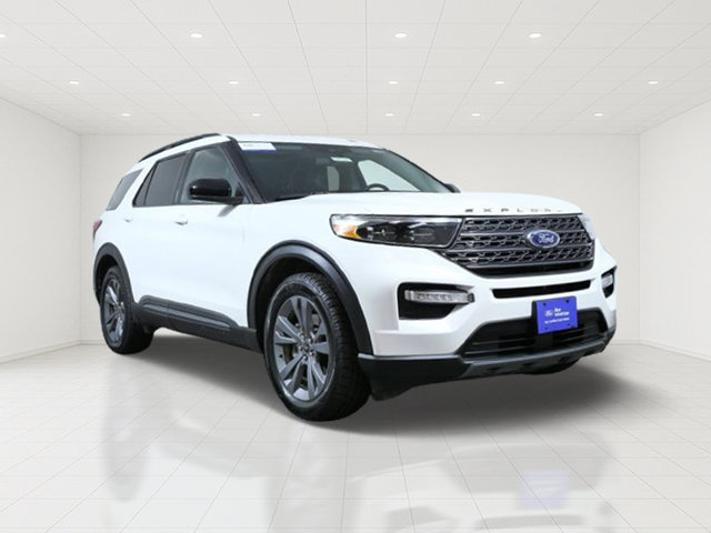 Certified 2023 Ford Explorer XLT w/ Equipment Group 202A