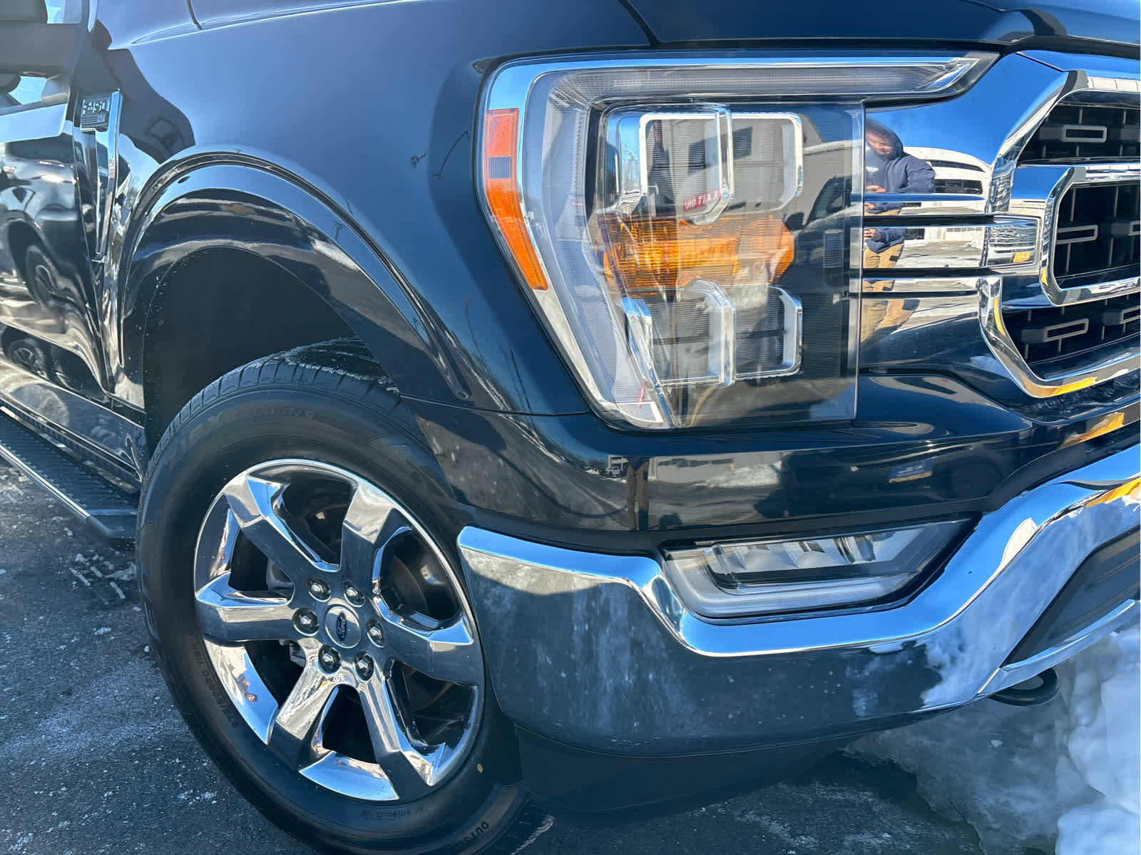 Certified 2022 Ford F150 XLT w/ Equipment Group 302A High image 28