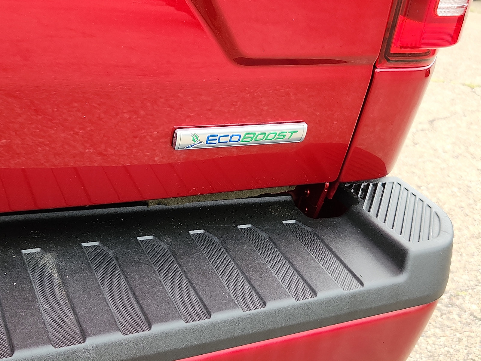 Certified 2019 Ford F150 Lariat w/ Equipment Group 502A Luxury AWD/4WD image 31