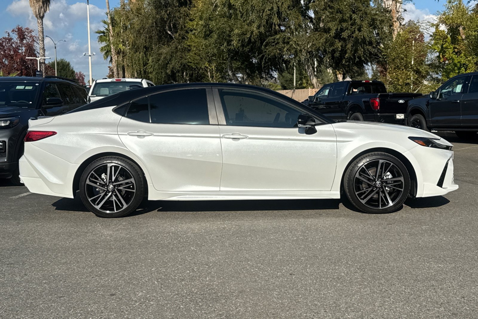 Used 2026 Toyota Camry XSE w/ Premium Plus Package FWD image 3