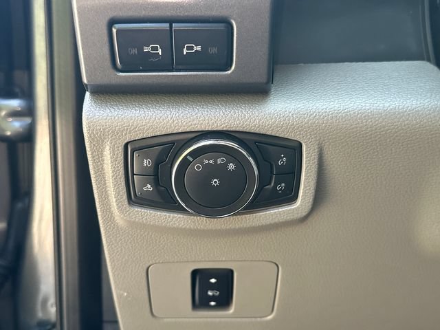 Certified 2022 Ford F350 XLT w/ Black Appearance Package AWD/4WD image 25