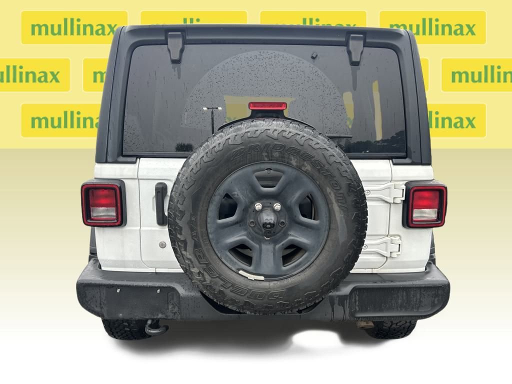 Used 2018 Jeep Wrangler Unlimited Sport image 9