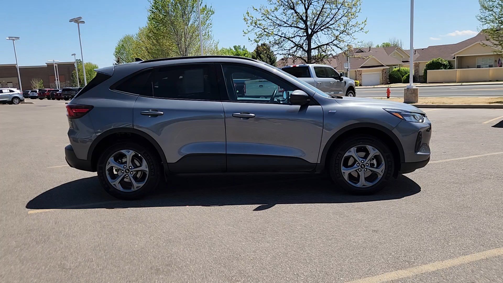 Certified 2025 Ford Escape ST-Line AWD/4WD image 10