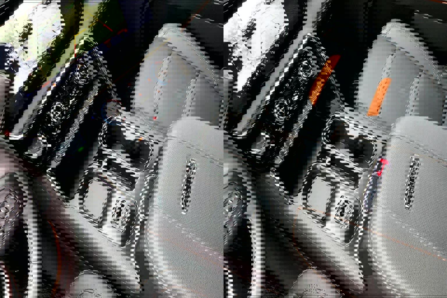 Used 2024 GMC Sierra 2500 AT4 w/ AT4 Premium Plus Package image 15