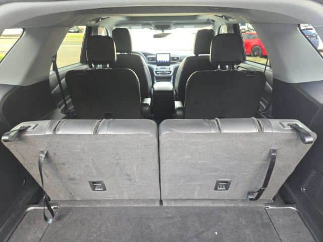 Certified 2023 Ford Explorer XLT w/ Equipment Group 202A AWD/4WD image 15