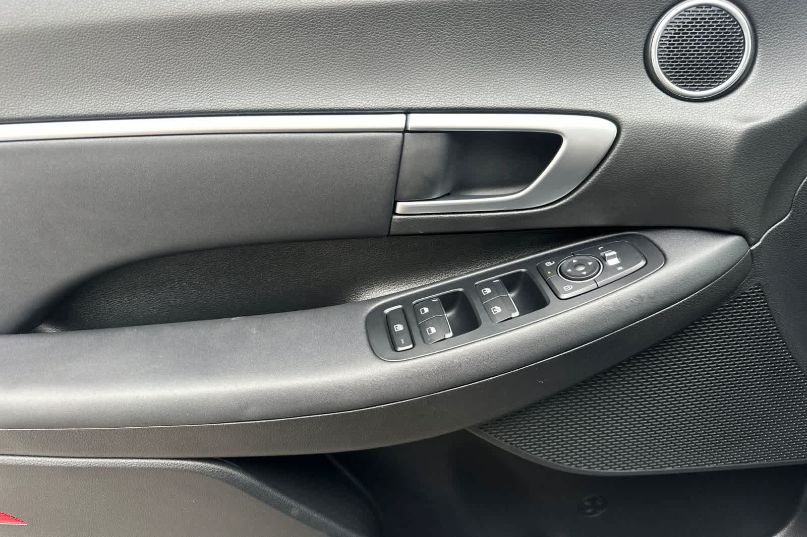 Used 2026 Hyundai Sonata SEL AWD/4WD image 12