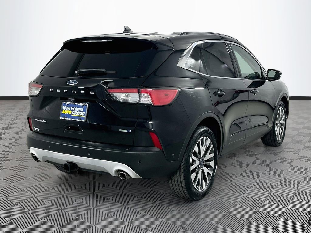 Certified 2020 Ford Escape Titanium w/ Titanium Premium Package 2.0 AWD/4WD image 10