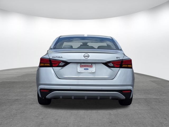 Used 2024 Nissan Altima 2.5 SV FWD image 5