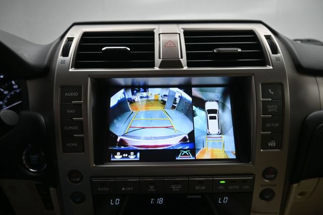Used 2020 Lexus GX 460 Luxury w/ Luxury Sport Package AWD/4WD image 13