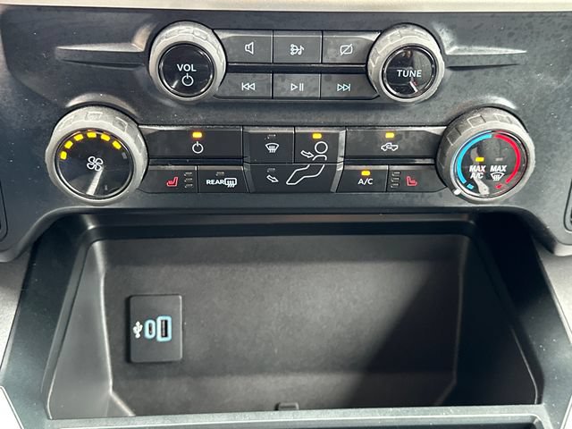 Certified 2023 Ford F250 XLT w/ XLT Premium Package AWD/4WD image 33