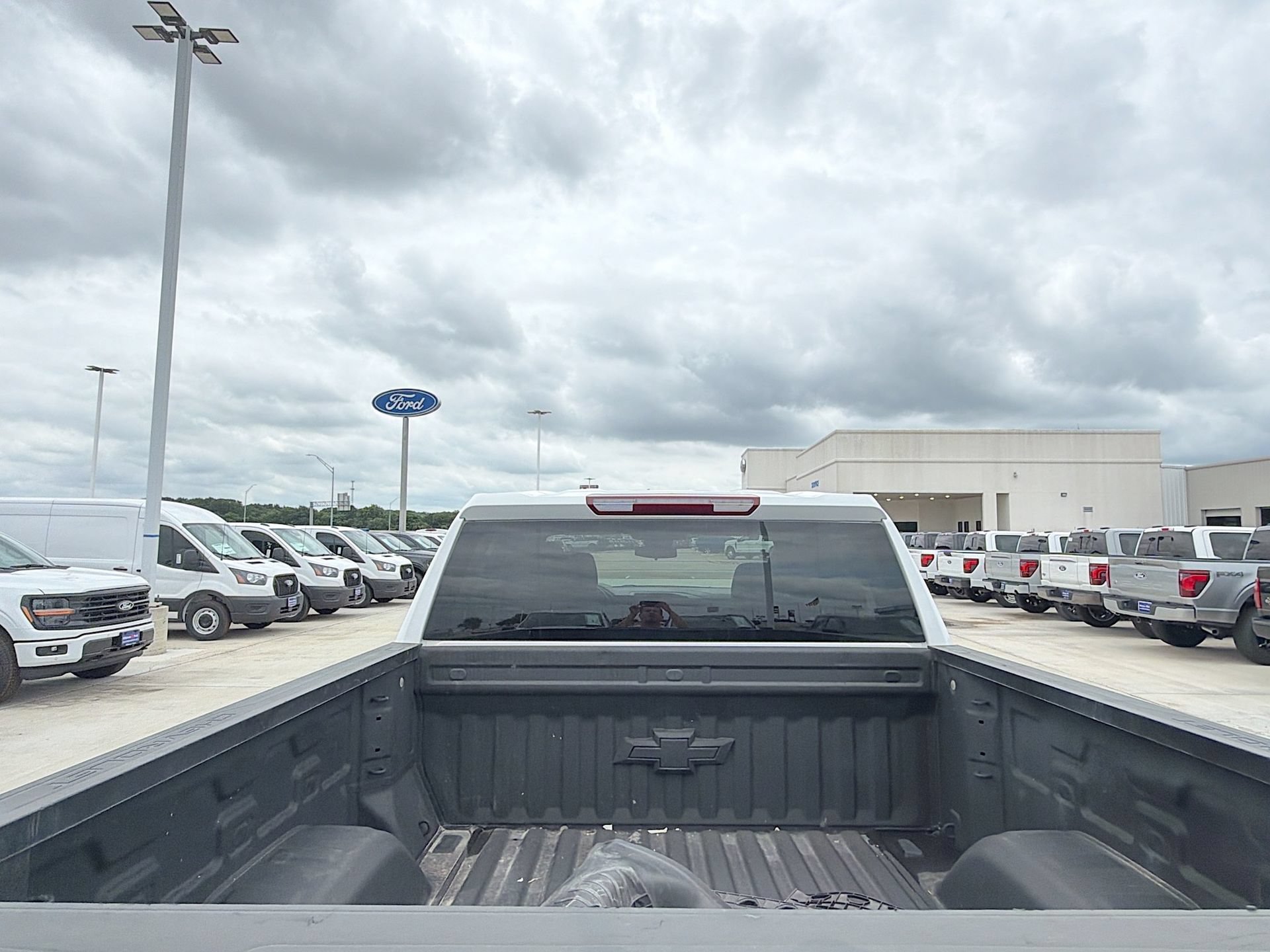 Used 2025 Chevrolet Silverado 1500 LT AWD/4WD image 31