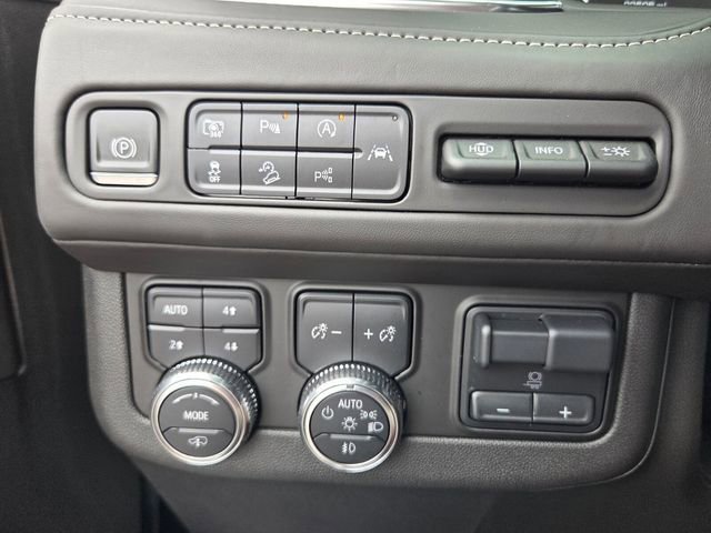 Used 2024 GMC Yukon Denali Ultimate image 25