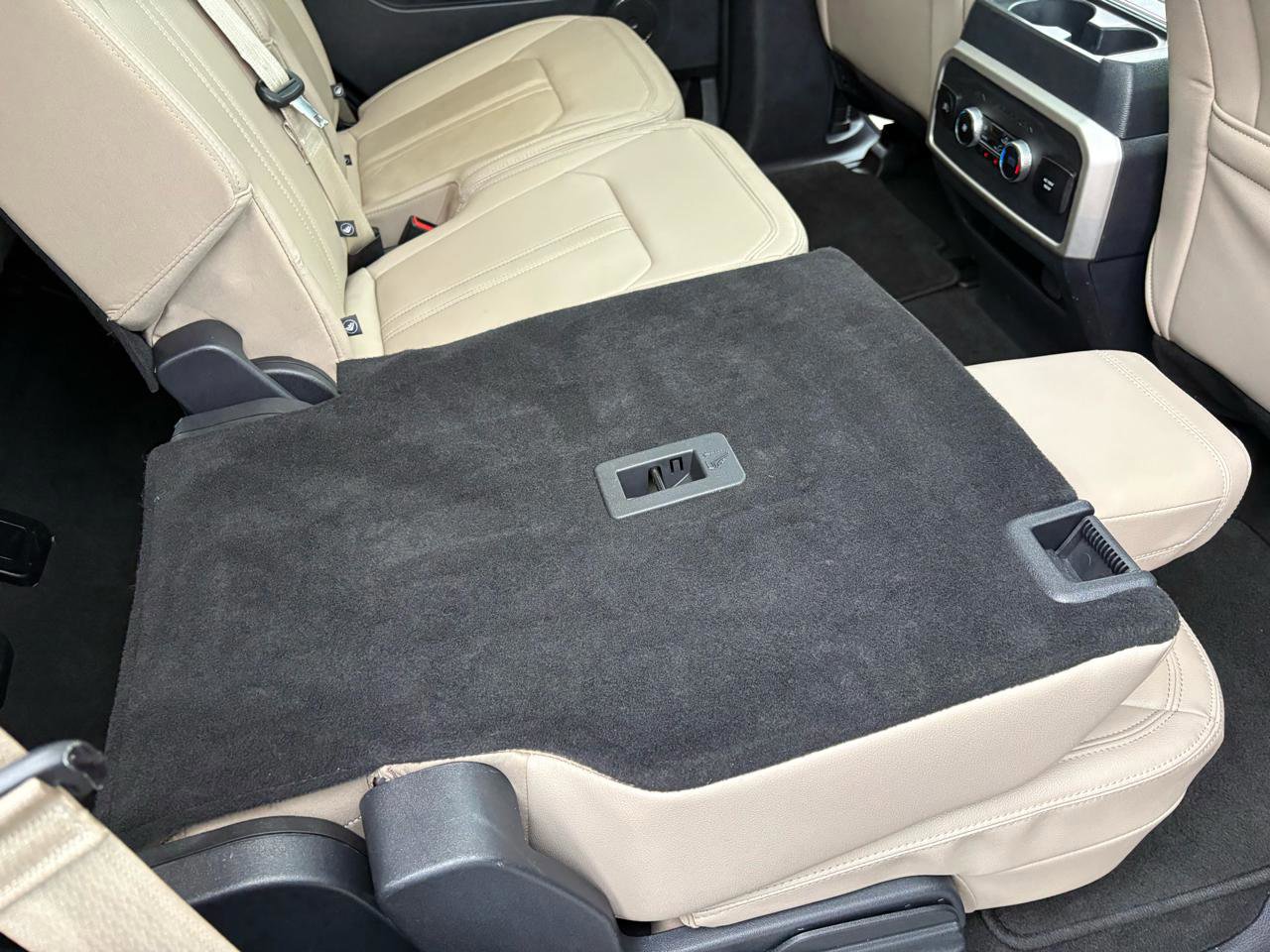 Certified 2024 Ford Expedition Limited image 60