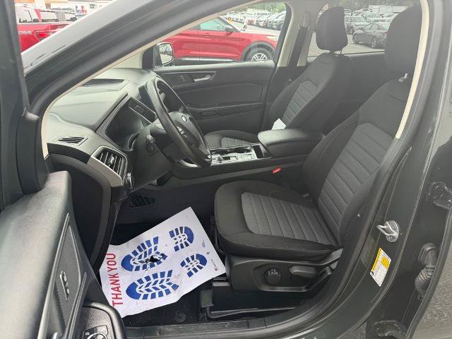 Certified 2022 Ford Edge SE w/ Black Appearance Package AWD/4WD image 11