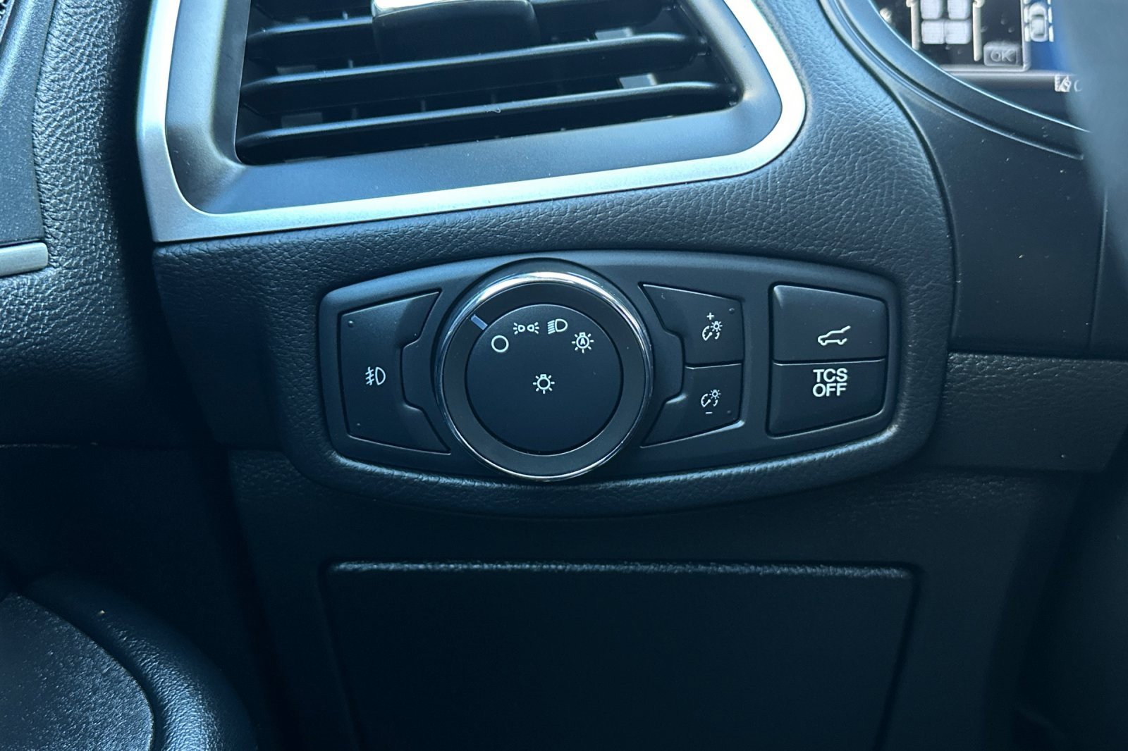 Certified 2022 Ford Edge SEL w/ Convenience Package image 27