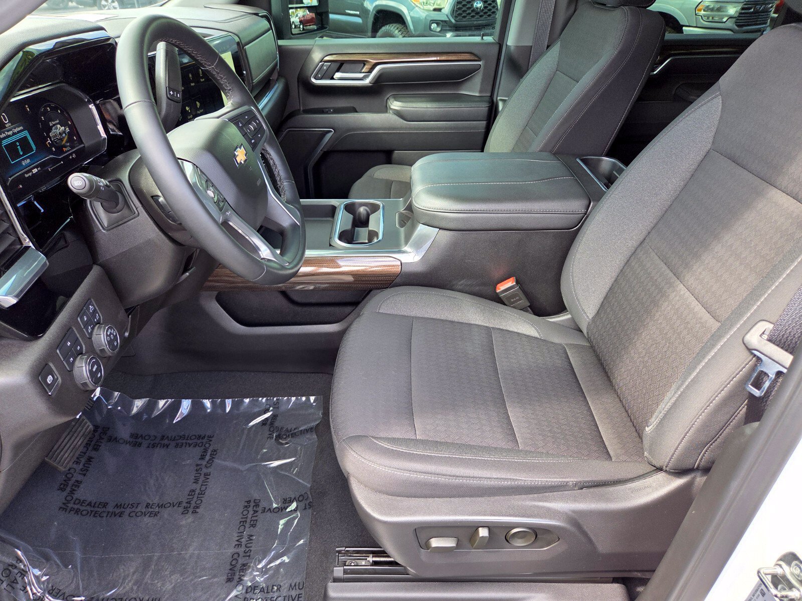 Used 2025 Chevrolet Silverado 3500 LT w/ Safety Package AWD/4WD image 10