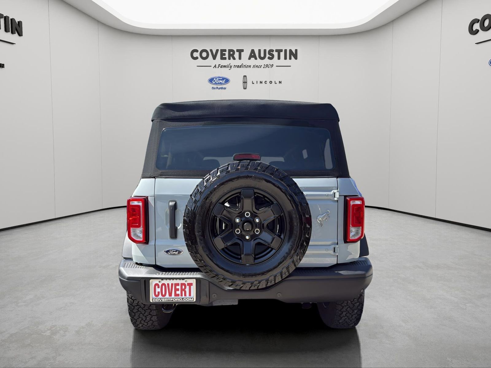 Certified 2024 Ford Bronco Black Diamond image 4