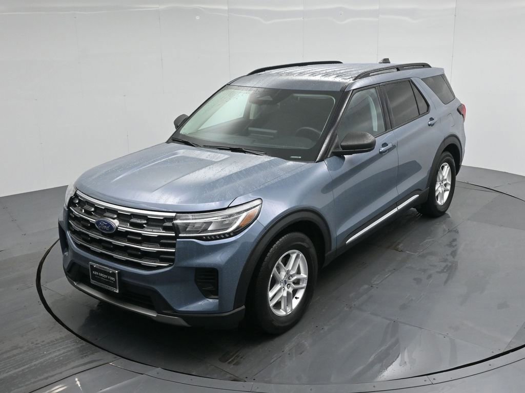 Certified 2025 Ford Explorer Active image 24
