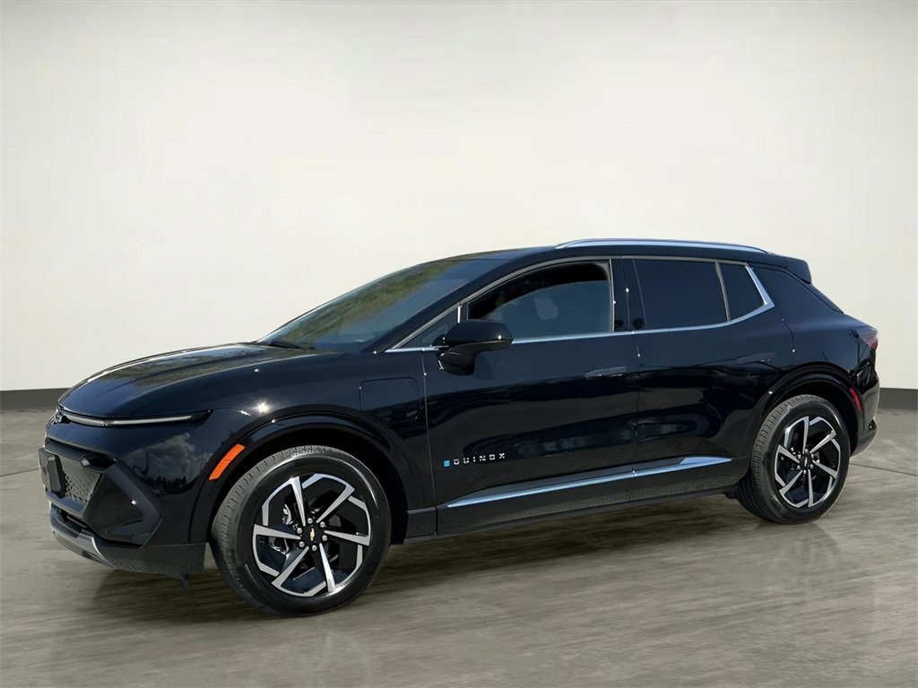 Used 2025 Chevrolet Equinox EV LT image 2