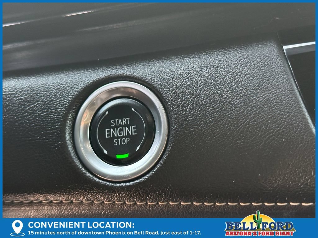 Used 2024 Cadillac Escalade ESV Premium Luxury AWD/4WD image 35