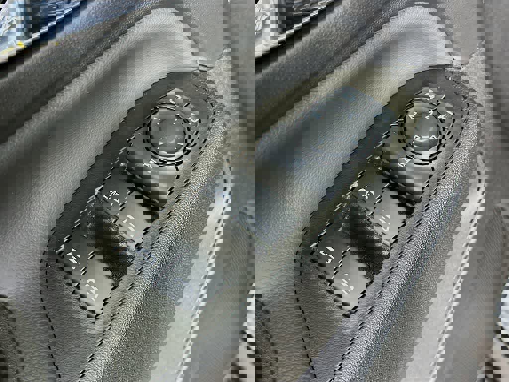 Used 2024 Chevrolet Equinox LT image 29