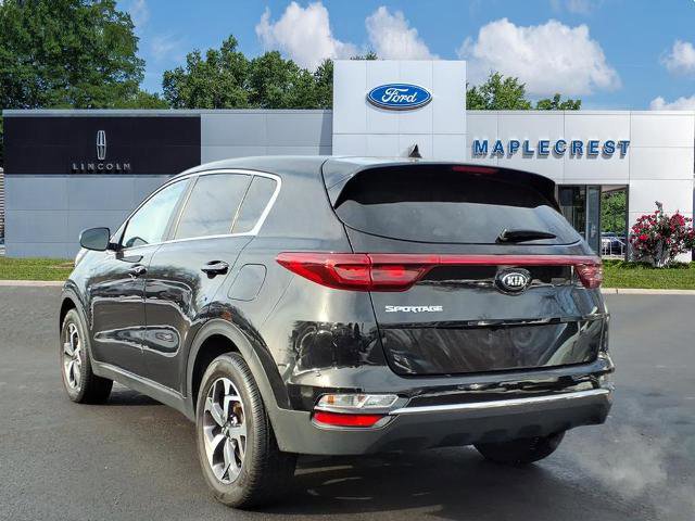 Used 2020 Kia Sportage LX image 3