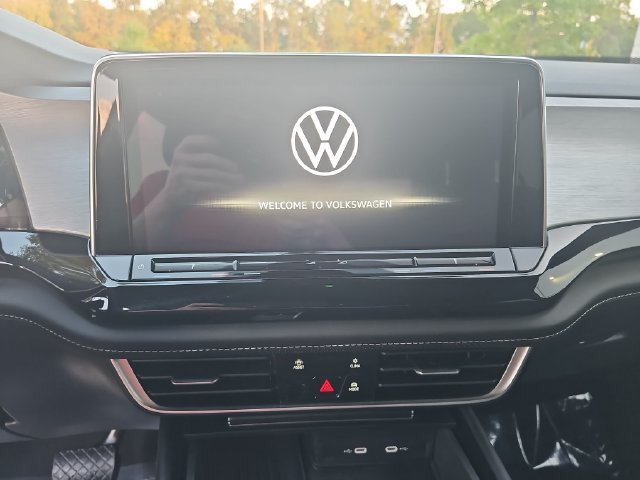 Used 2026 Volkswagen Atlas Cross Sport SE FWD image 19