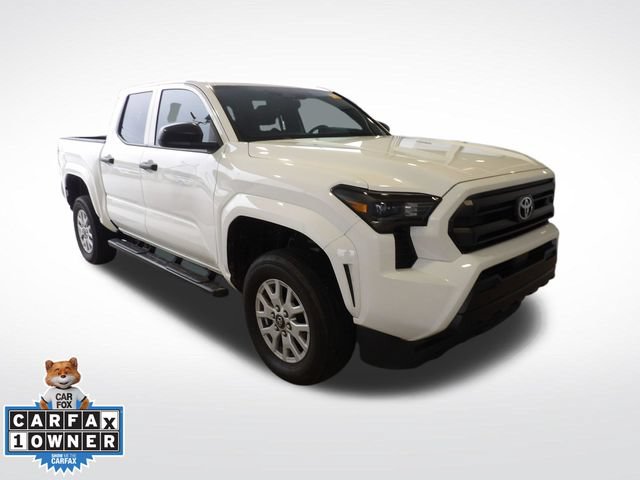 Used 2024 Toyota Tacoma SR AWD/4WD image 2