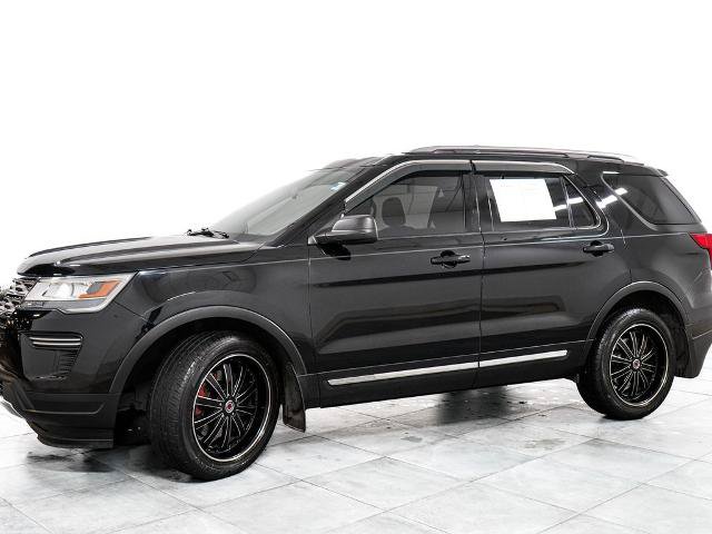 Certified 2018 Ford Explorer XLT AWD/4WD image 4