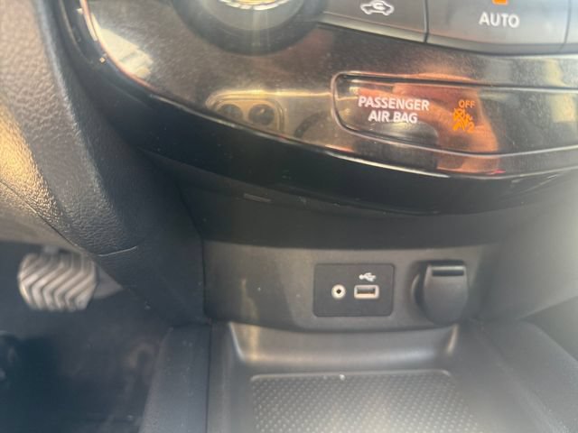 Used 2020 Nissan Rogue SV FWD image 7