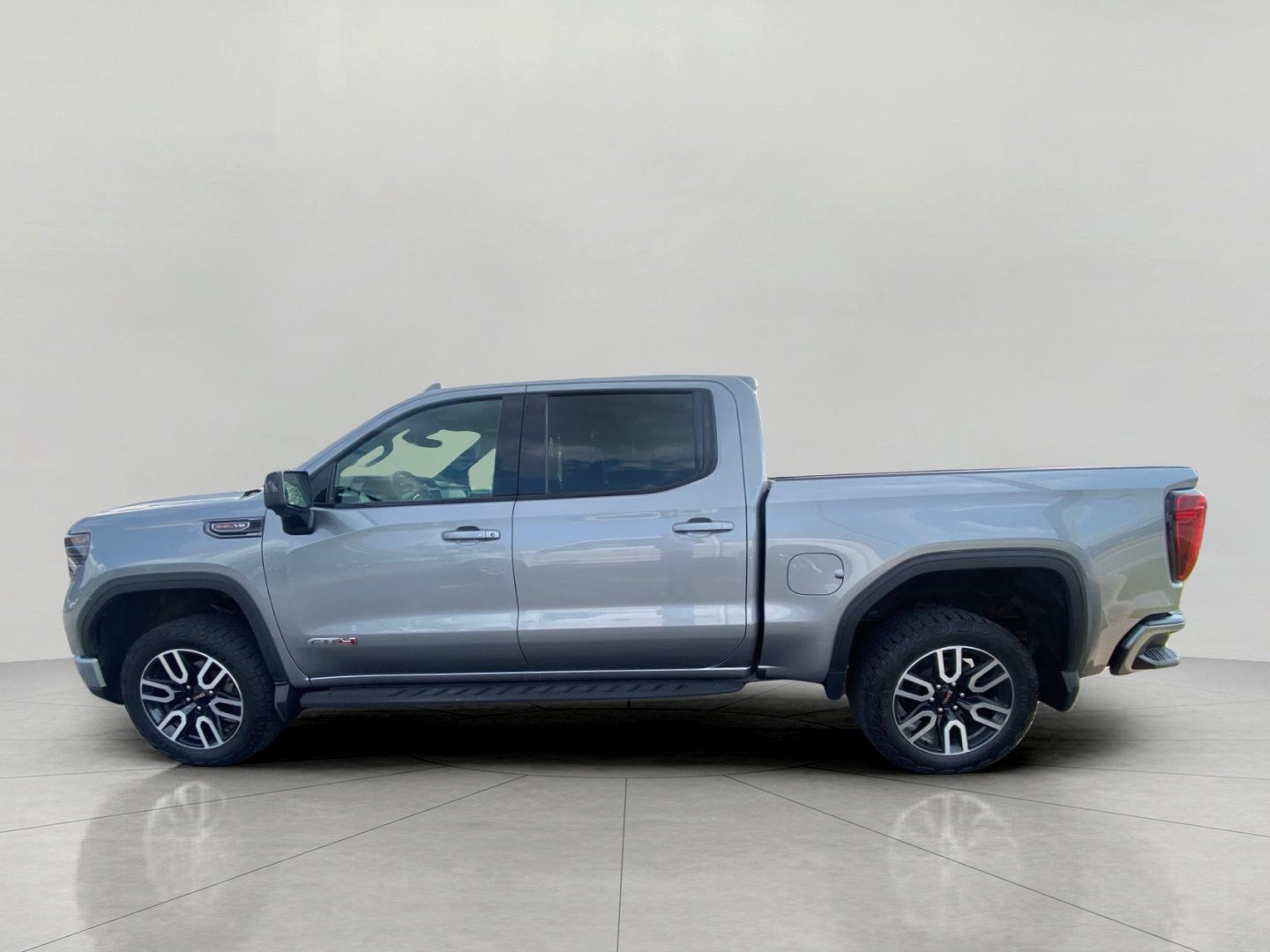 Used 2023 GMC Sierra 1500 AT4 w/ AT4 Premium Package AWD/4WD image 11